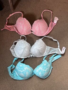 3 Victorias Secret Bras 32 D Lace Pink Blue & White